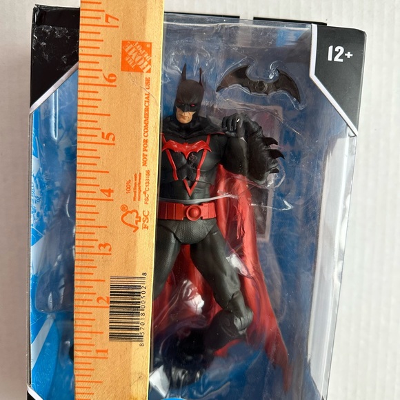 McFarlane Toys - DC Multiverse-Earth-2 Batman - Picture 8 of 8